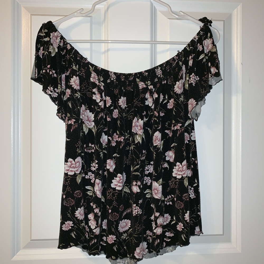 American eagle off the shoulder top